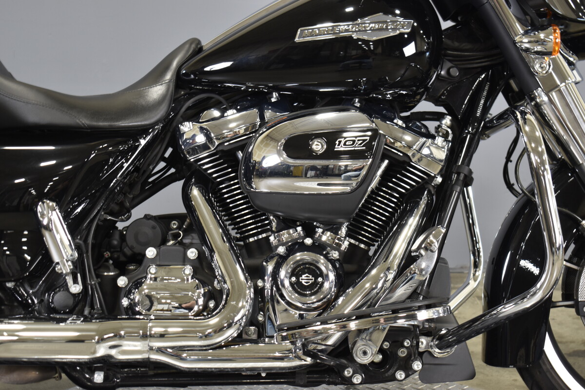 2021 Harley-Davidson CVO Street Glide FLHXSE - Photo 10