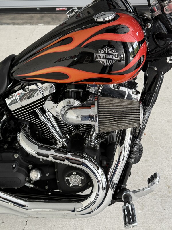 2011 Harley-Davidson Wide Glide - Photo 4