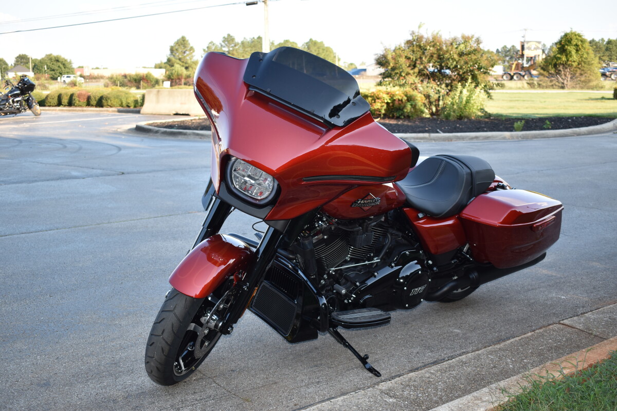2025 Harley-Davidson Street Glide - Photo 4