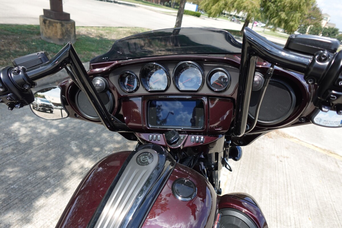 2019 Harley-Davidson CVO Street Glide FLHXSE - Photo 10