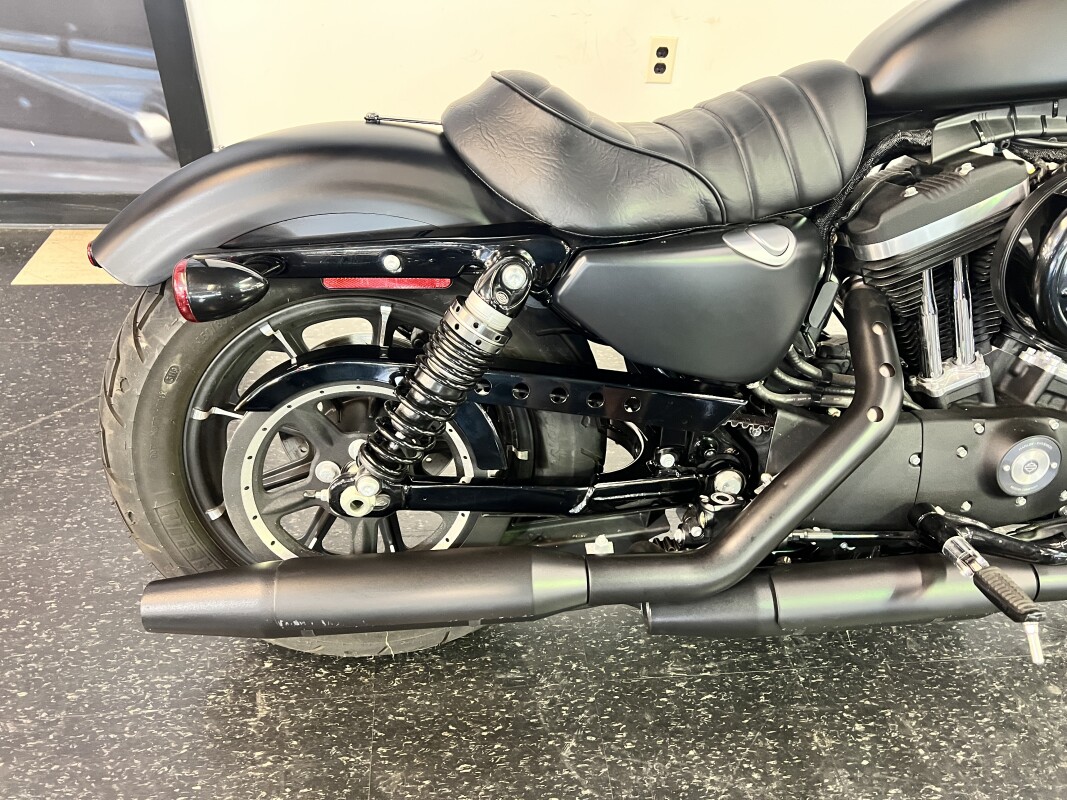 2020 Harley-Davidson Iron 883 Black Denim XL883N - Photo 5