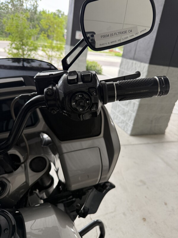 2023 Harley-Davidson CVO Road Glide - Photo 9