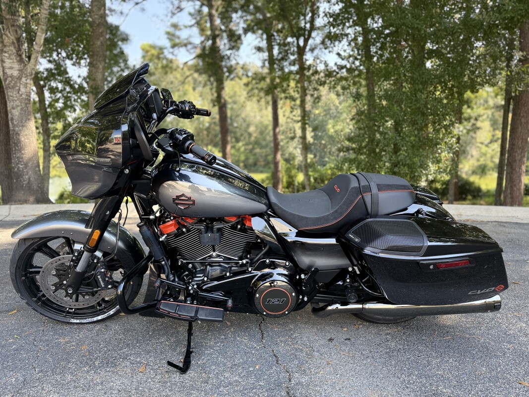 FLHXSE 2025 CVO Street Glide