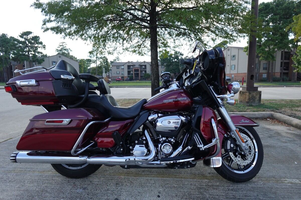 2017 Harley-Davidson Ultra Limited Low FLHTKL