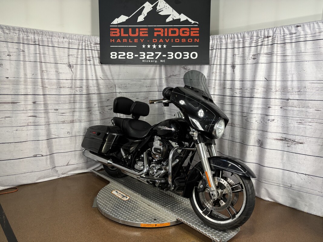2015 Street Glide Special – Classic Touring Bike - Photo 2
