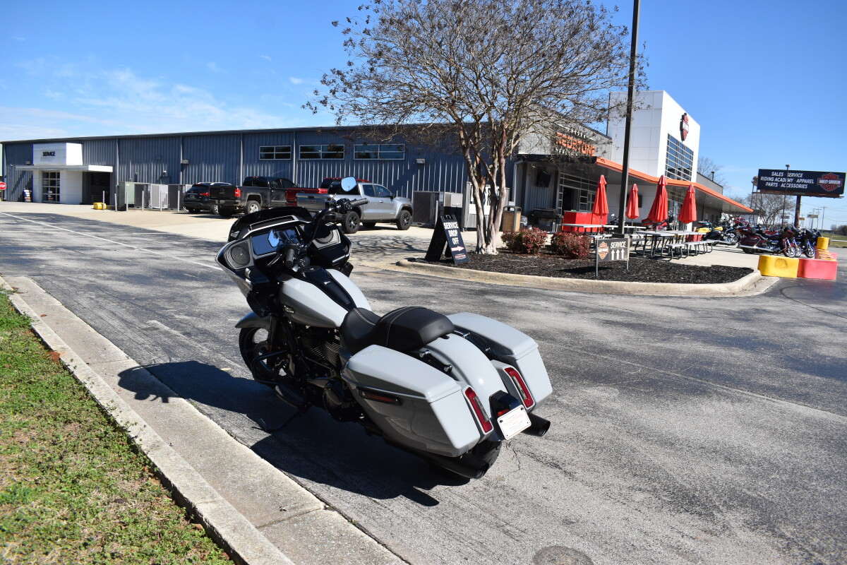 2025 Harley-Davidson Road Glide - Photo 7