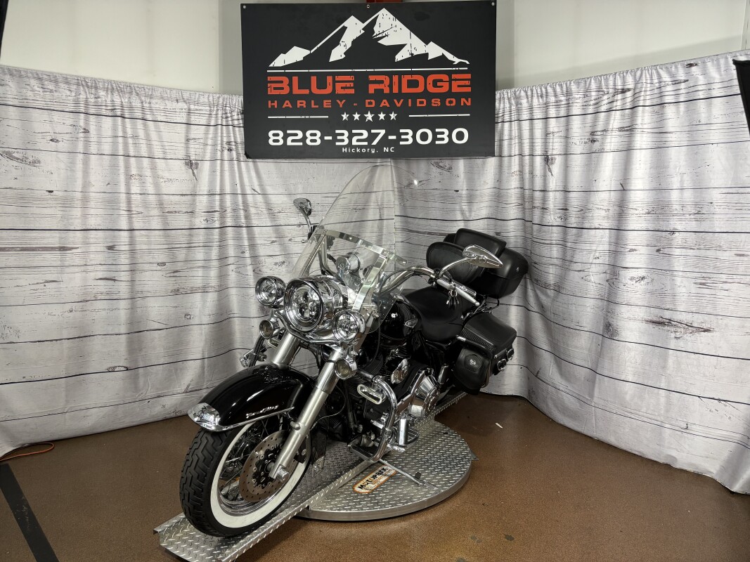 2004 Harley-Davidson Road King Classic – Used Touring Motorcycle - Photo 4