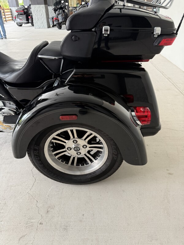 2019 Harley-Davidson Tri Glide Ultra - Photo 8