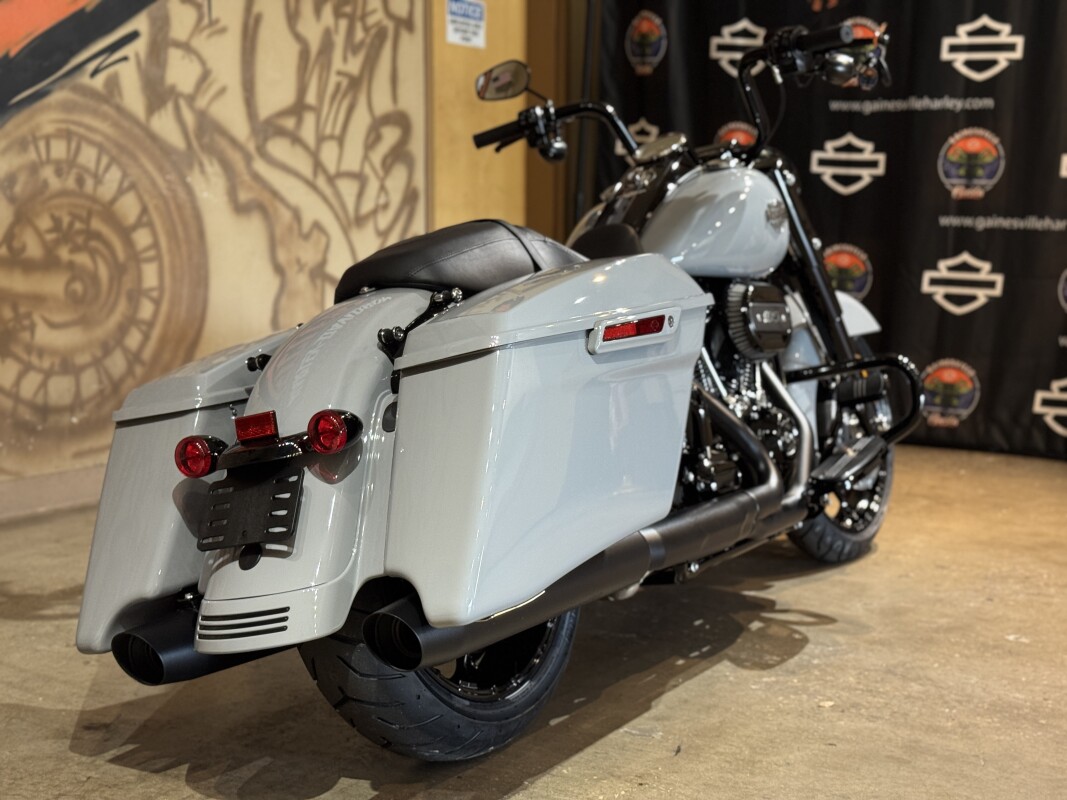 FLHRXS 2025 Road King Special - Photo 5