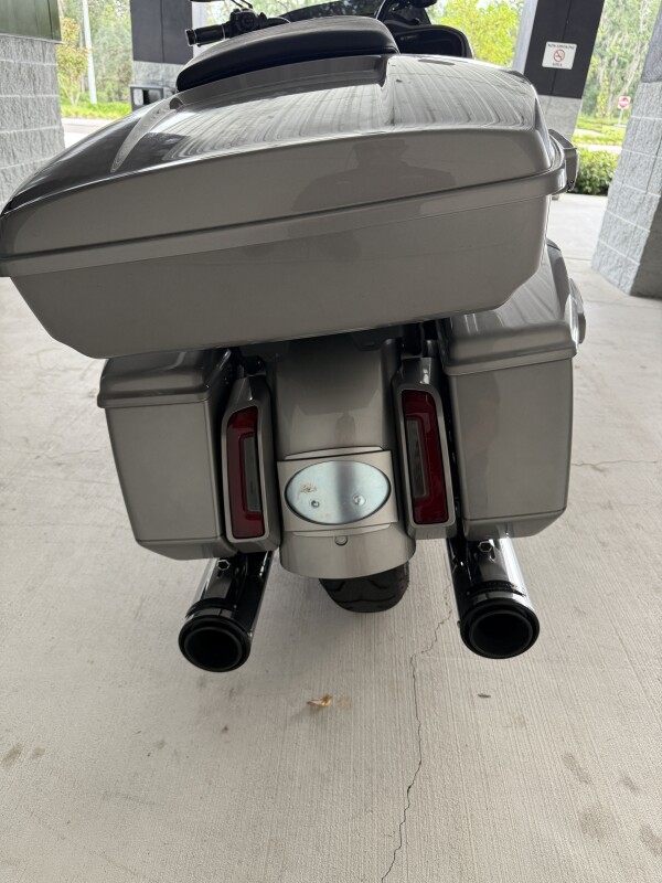 2023 Harley-Davidson CVO Road Glide - Photo 5