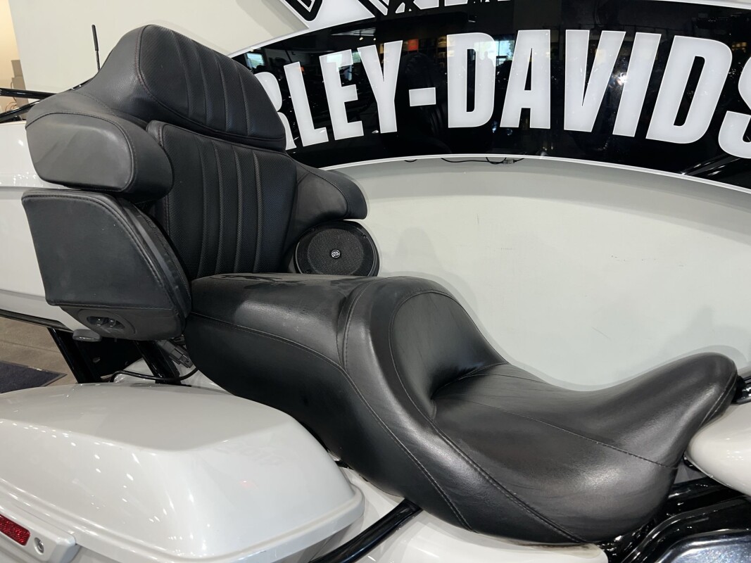 2020 Harley-Davidson CVO Limited FLHTKSE - Photo 6