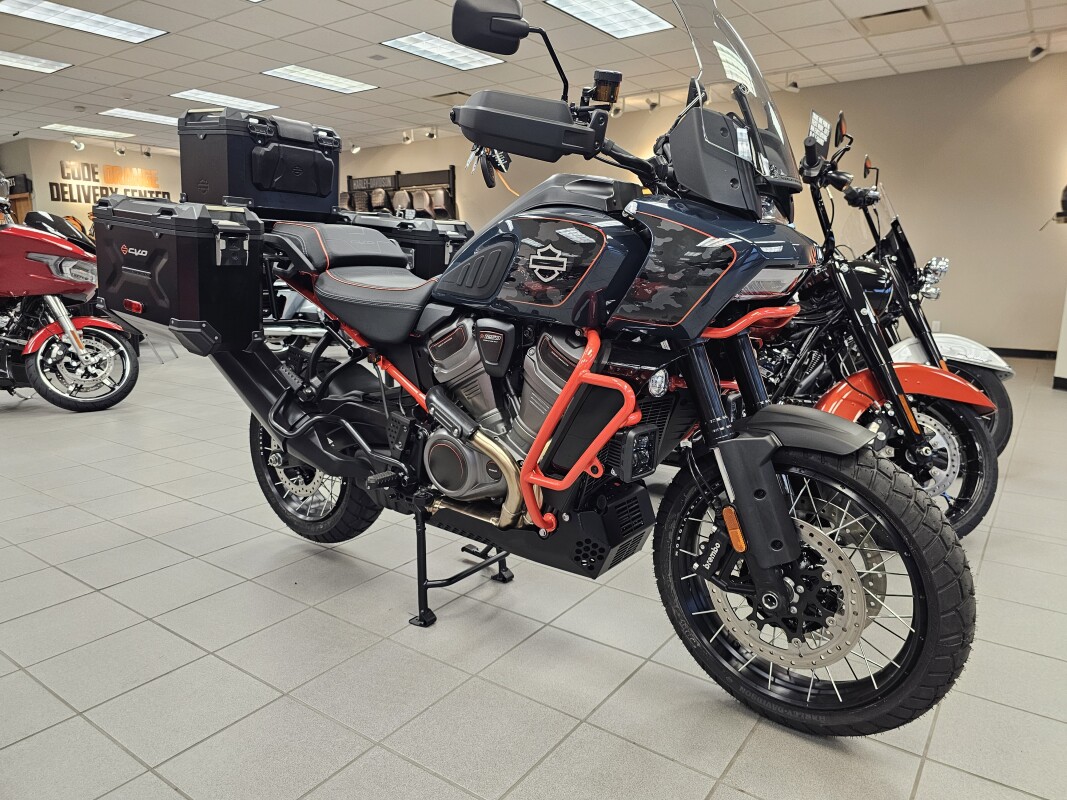 RA1250SE 2025 CVO Pan America - Photo 2