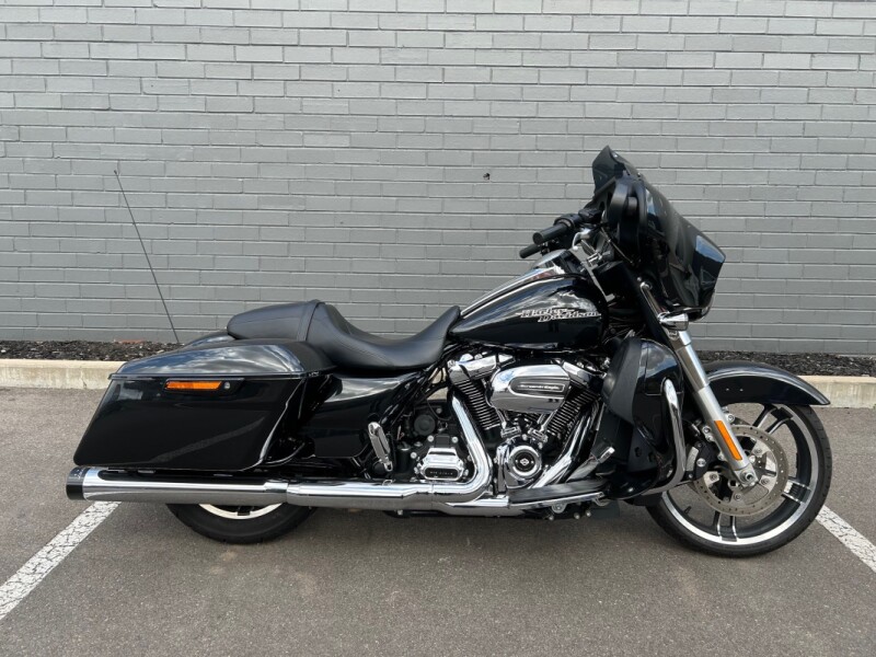 2018 FLHX Street Glide 107ci 