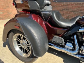 2019 Harley-Davidson Tri Glide Ultra FLHTCUTG thumb 0