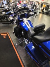 2020 Harley-Davidson® CVO™ Limited Moonlight Blue & Deep Sea Blue thumb 1