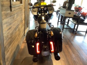 Harley-Davidson<sup>®</sup> Road Glide® 2025 FLTRX T4-25 VIVID BLACK thumb 0
