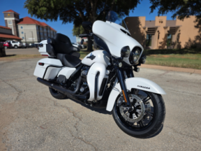 2024 Harley-Davidson® Ultra Limited thumb 2