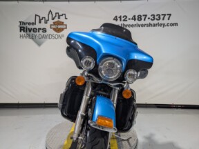 2011 Harley-Davidson® Electra Glide® Ultra Limited Cool Blue Pearl/Vivid Black thumb 1
