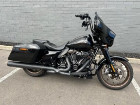 2022 FLHXST Street Glide ST 117ci  thumb 3