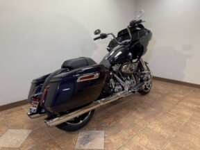 2025 FLTRX Road Glide® thumb 1