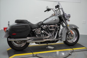 2024 Harley-Davidson® Heritage Classic Billiard Gray thumb 3