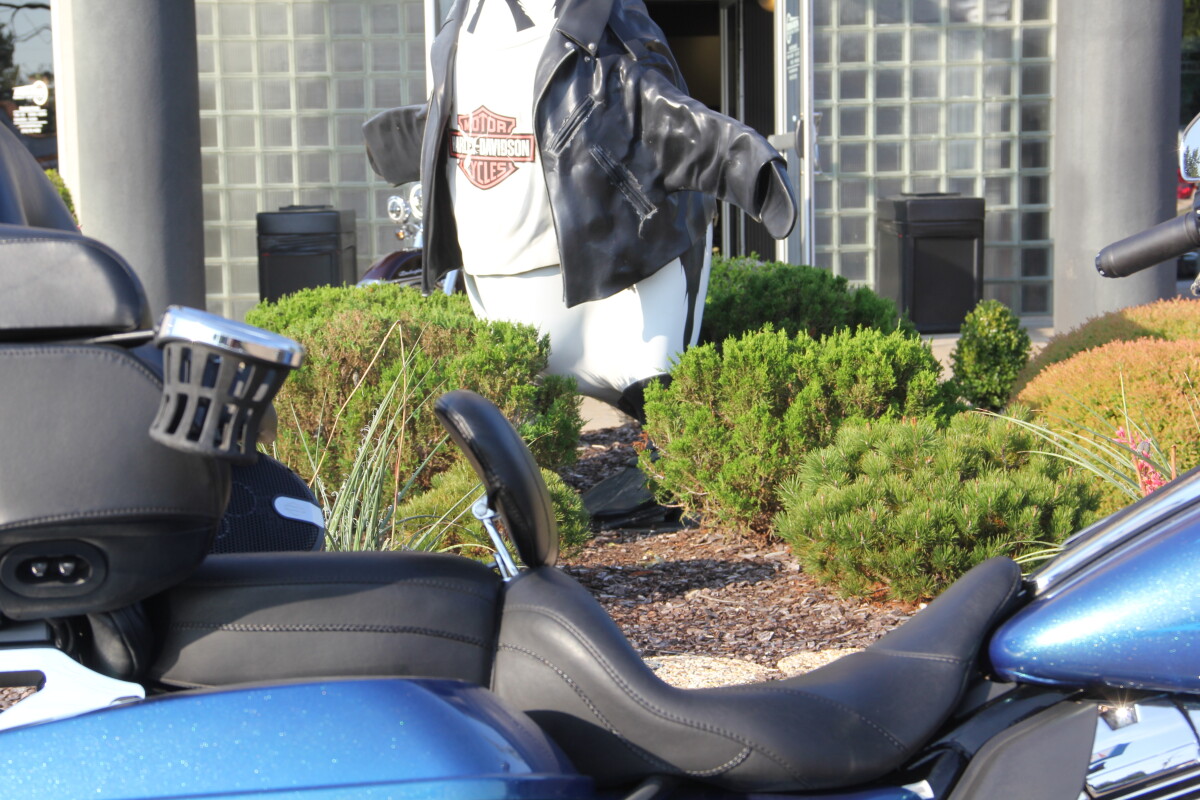 2014 Harley-Davidson Ultra Limited Custom Colour Daytona Blue - Photo 10