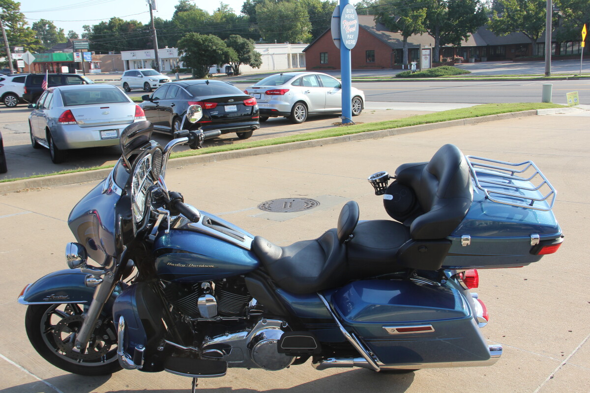 2014 Harley-Davidson Ultra Limited Custom Colour Daytona Blue - Photo 3