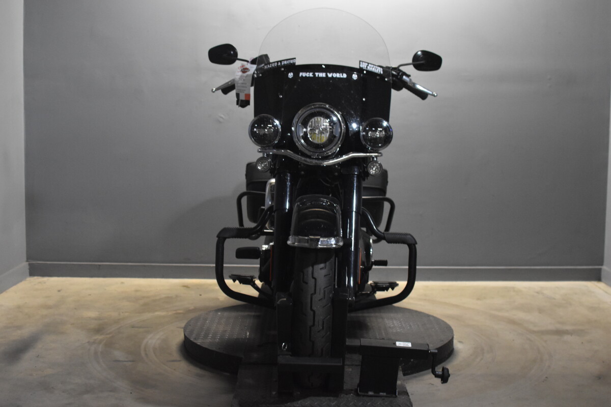2025 Harley-Davidson Heritage Classic FLHC - Photo 4