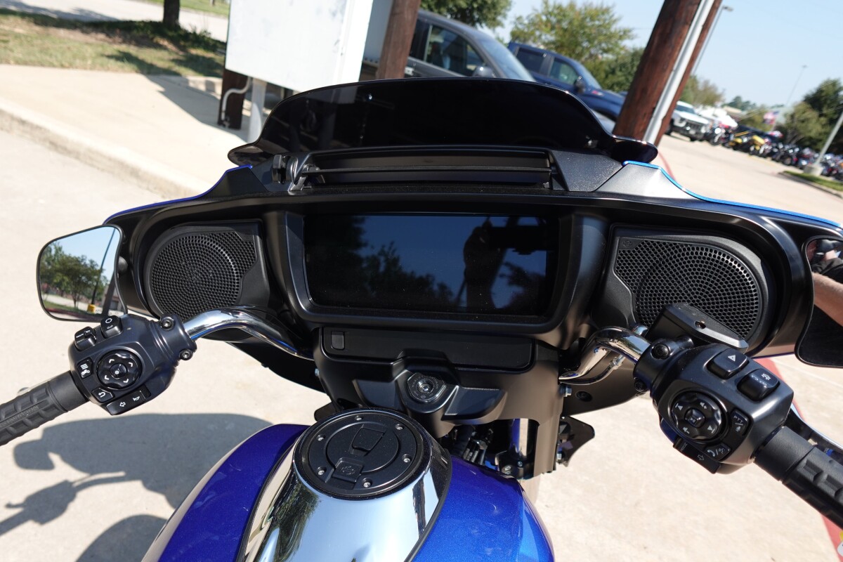 2025 Harley-Davidson Street Glide FLHX - Photo 10