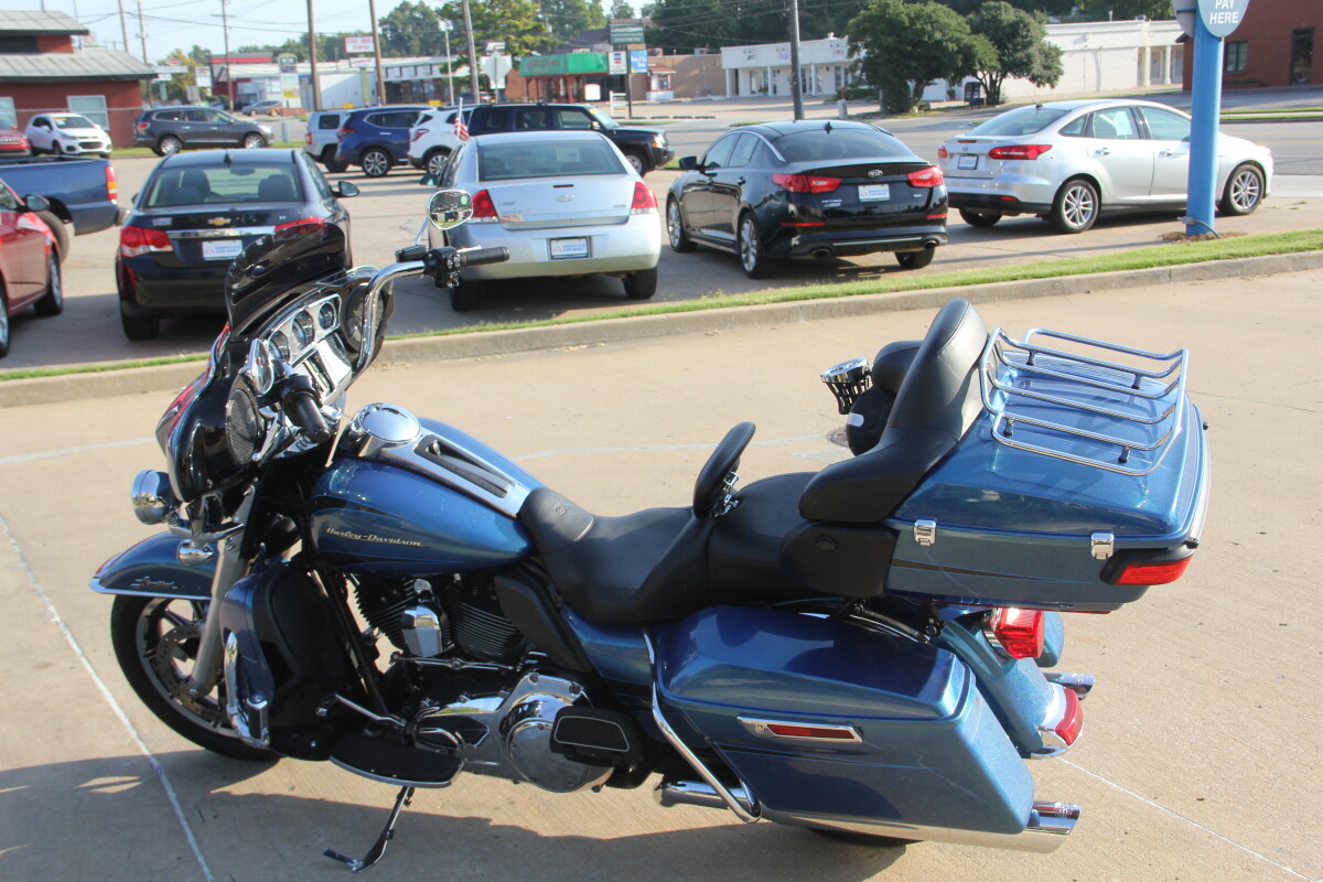 2014 Harley-Davidson Ultra Limited Custom Colour Daytona Blue - Photo 7