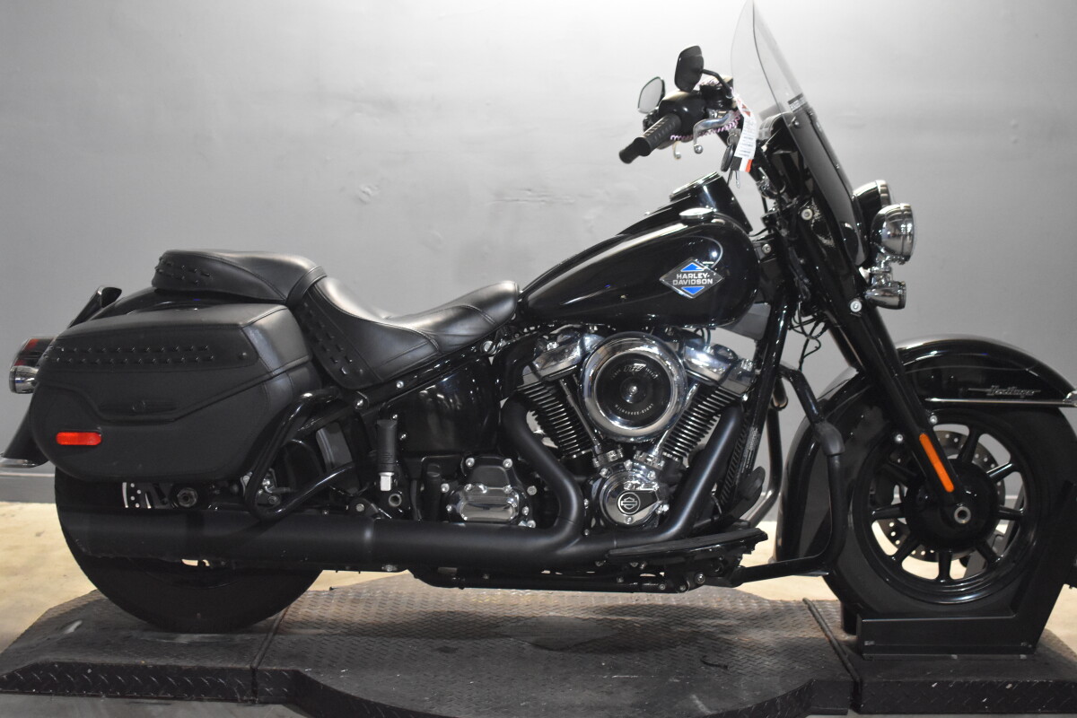 2025 Harley-Davidson Heritage Classic FLHC
