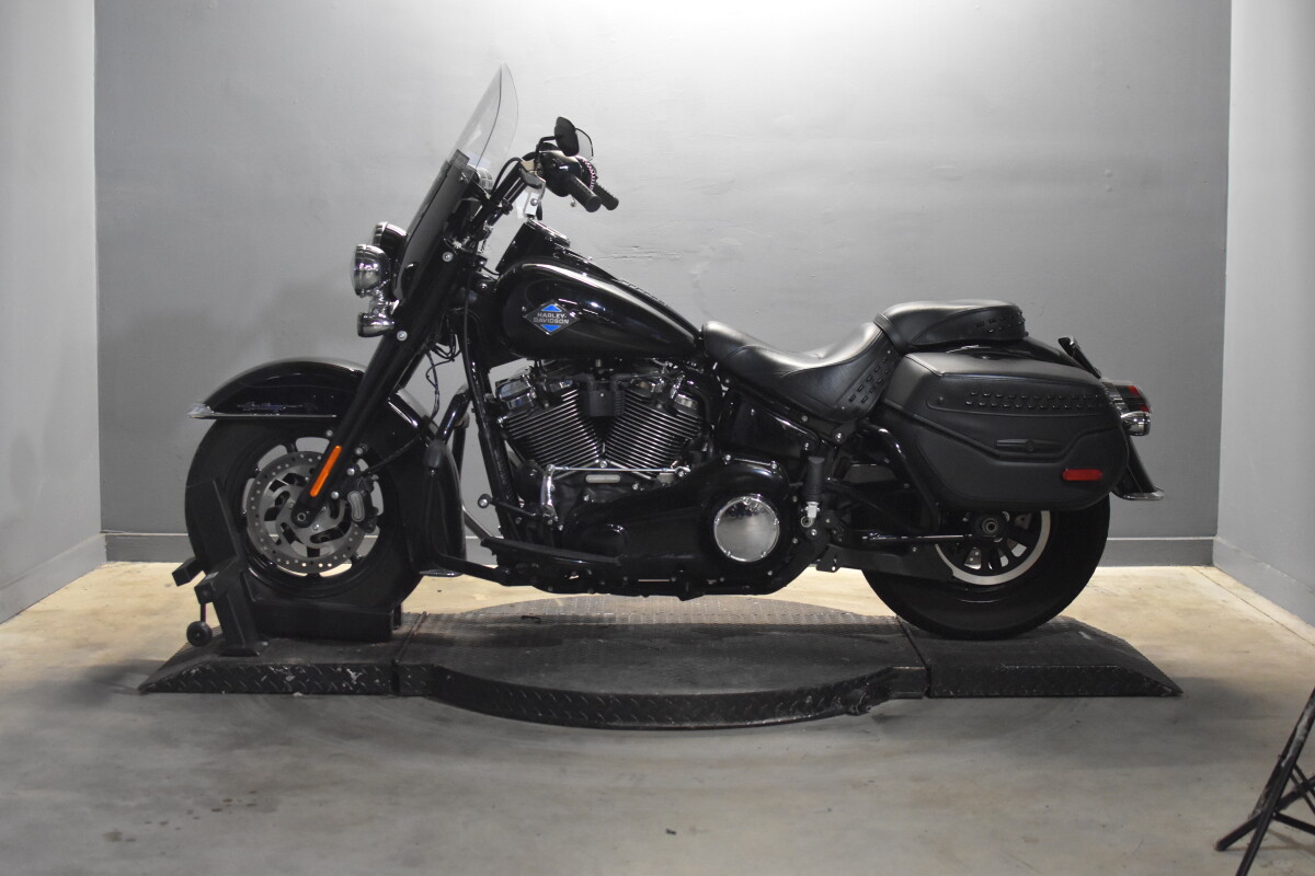 2025 Harley-Davidson Heritage Classic FLHC - Photo 3