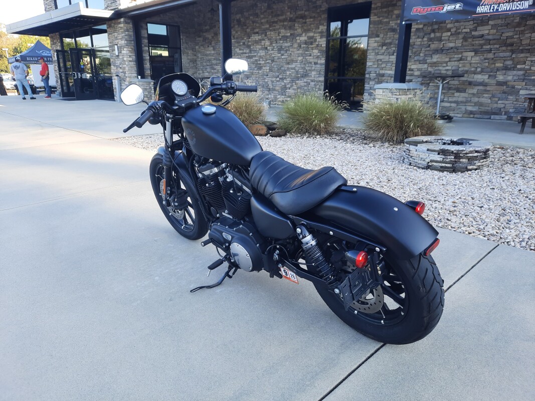 2022 Harley-Davidson Iron 883 Black Denim - Photo 8