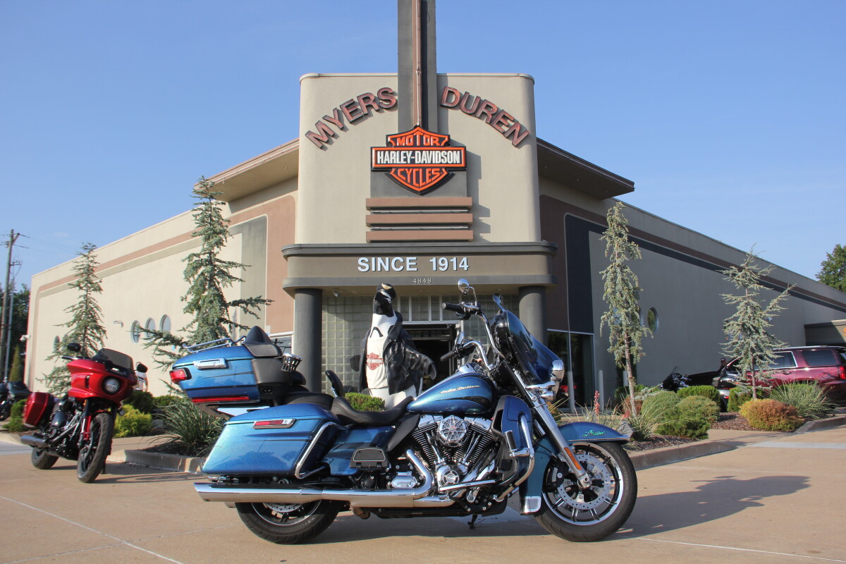 2014 Harley-Davidson Ultra Limited Custom Colour Daytona Blue