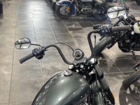 *DEMO* 2025 Harley-Davidson Softail Street Bob thumb 2