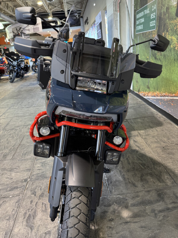 2025 Harley-Davidson CVO Pan America - Photo 10
