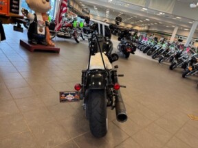 2017 Harley Davidson Dyna Lowrider S thumb 2