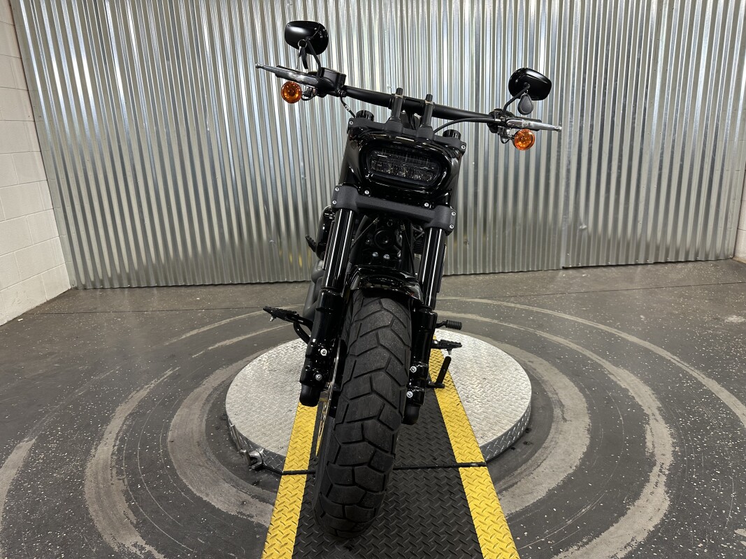 2018 Harley-Davidson Fat Bob Vivid Black - Photo 3