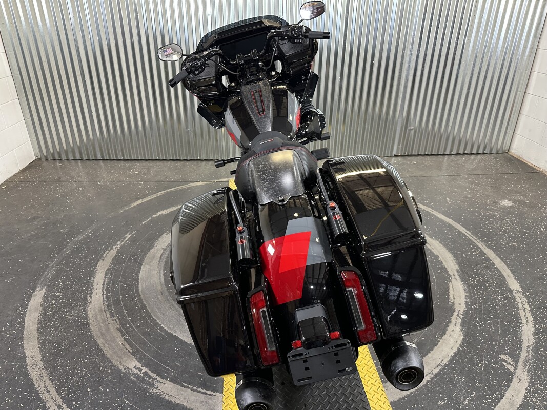 2025 Harley-Davidson CVO Road Glide ST Hot Lap - Photo 7