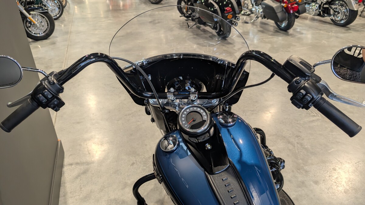 2018 Harley-Davidson Heritage Classic 114 Legend Blue/Vivid Black - Photo 7
