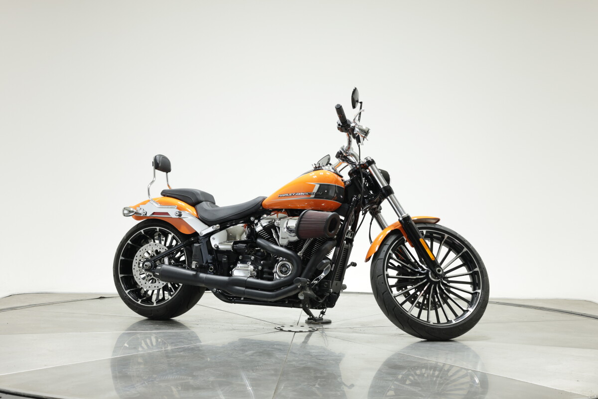 2023 Harley-Davidson FXBR Softail Breakout in Baja Orange with 1727 miles - Photo 3