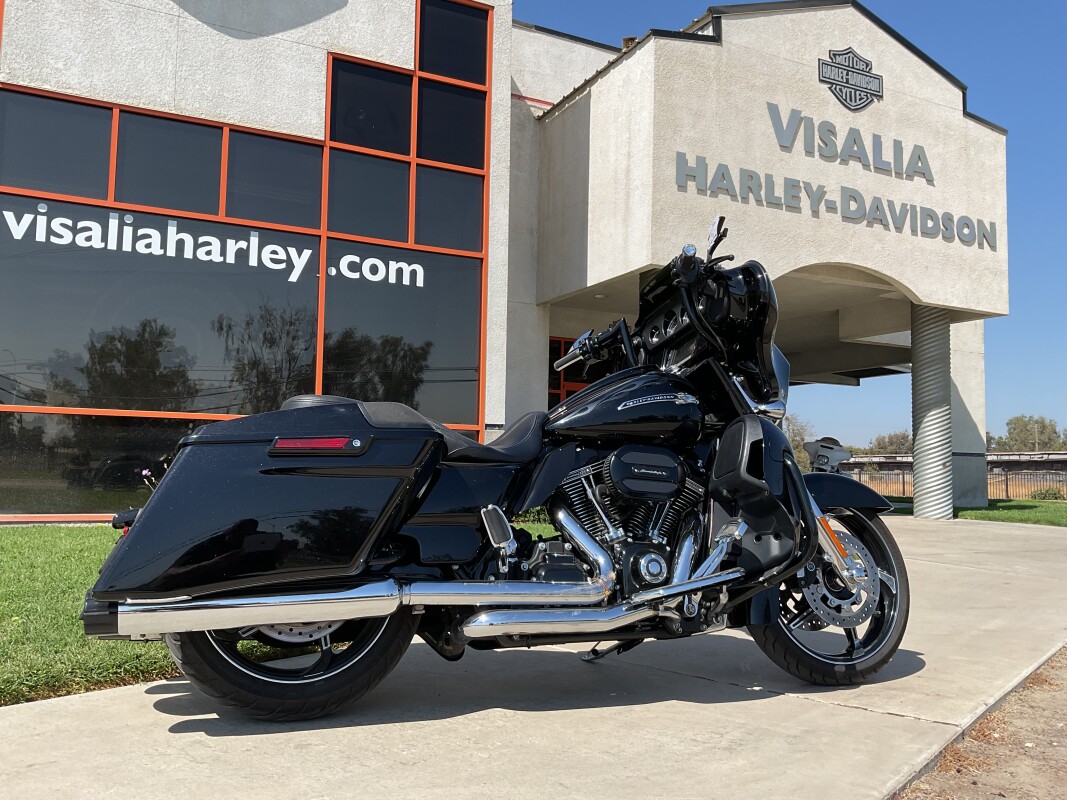 FLHXSE 2016 CVO Street Glide - Photo 2
