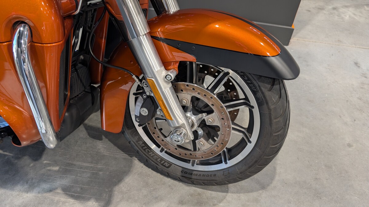2019 Harley-Davidson Road Glide Ultra Scorched Orange/Black Denim - Photo 3