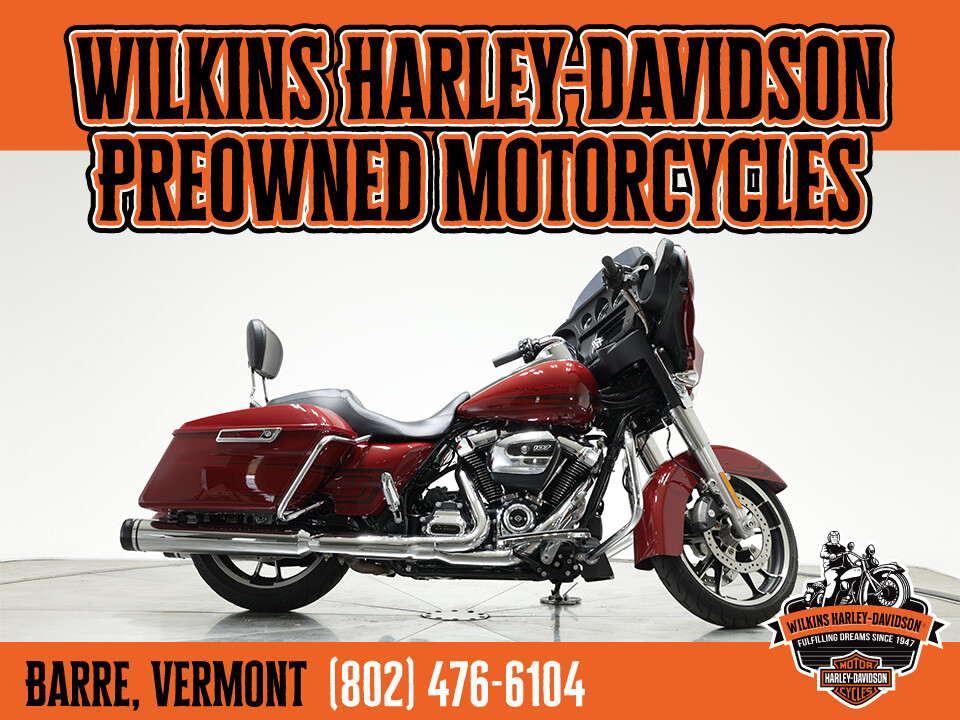 2020 HARLEY-DAVIDSON FLHX STREET GLIDE in Stiletto Red with 8181 miles - Photo 2