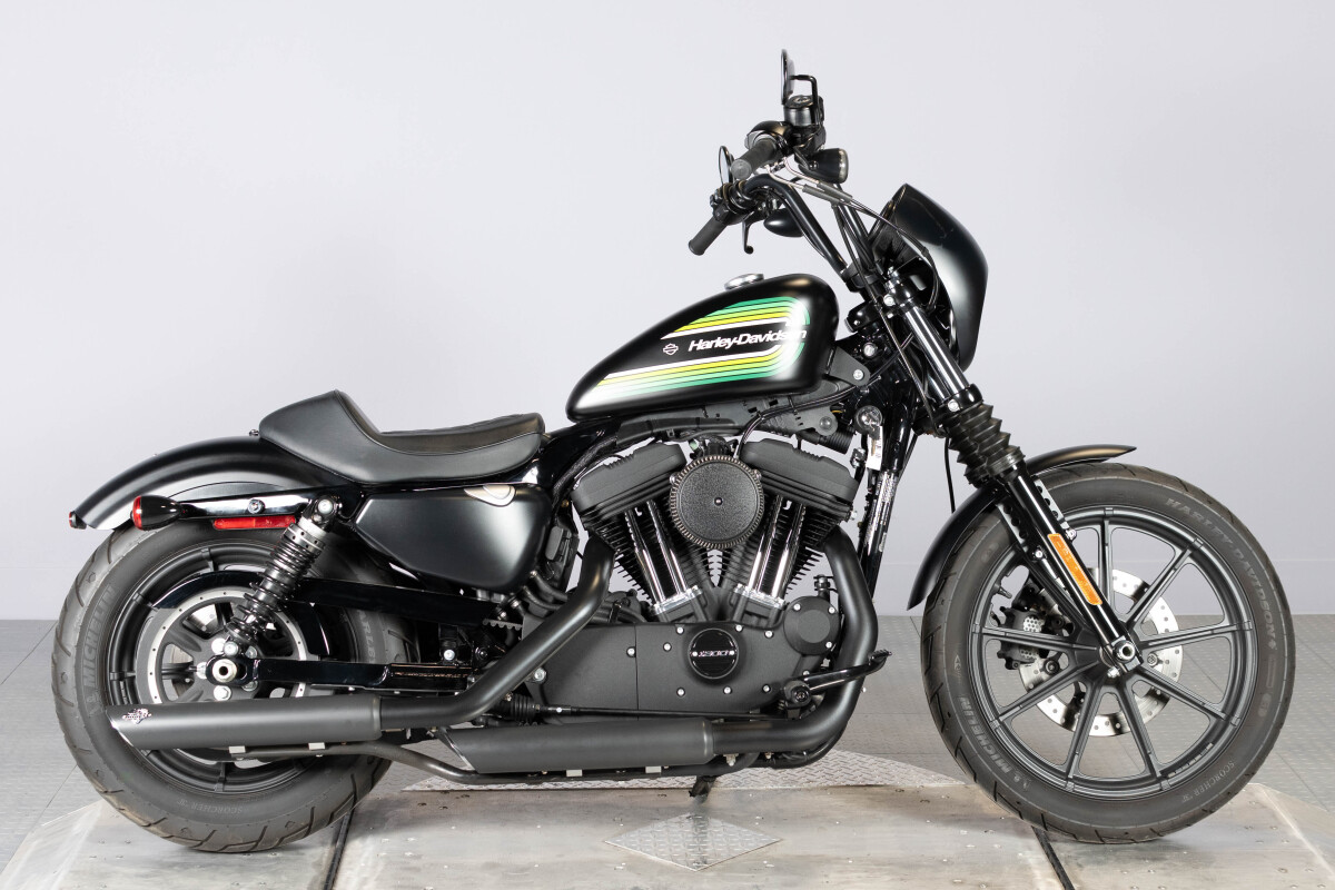 Iron 883™ | High Octane Harley-Davidson®