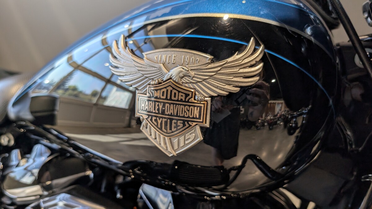 2018 Harley-Davidson Heritage Classic 114 Legend Blue/Vivid Black - Photo 4