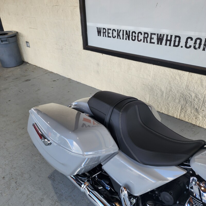 2025 Harley-Davidson Road Glide - Photo 8