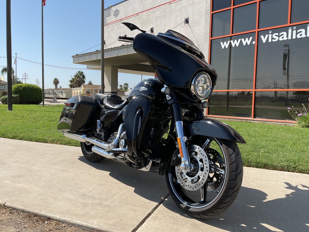 FLHXSE 2016 CVO Street Glide - Photo 3