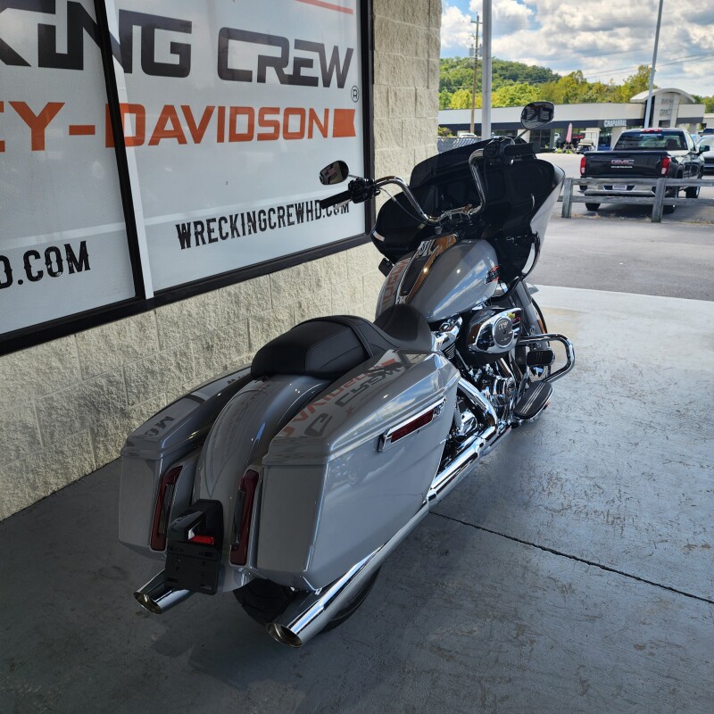 2025 Harley-Davidson Road Glide - Photo 10