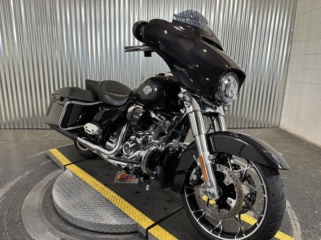 2021 Harley-Davidson Street Glide Special Black Jack Metallic - Photo 2